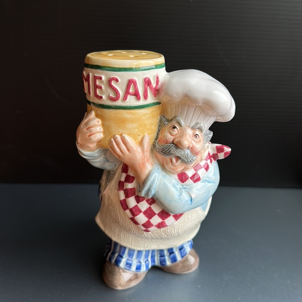Ceramic Parmesan Cheese Shaker Fitz and Floyd Chef Papa Paisano